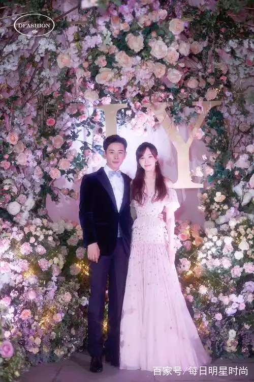 明星唐嫣罗晋梦幻婚礼现场星尚摄影风尚美图!