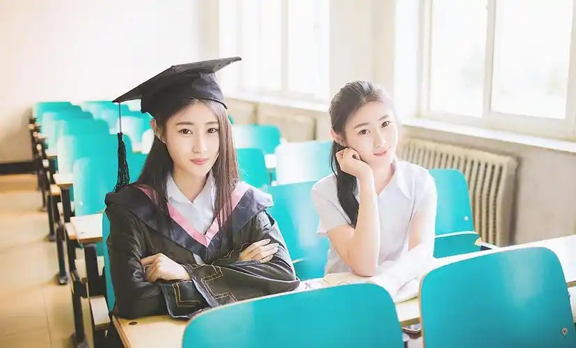 美女校花教室清纯写真图片,清纯美女,美女,写真,清纯,校花,制服,校服