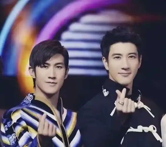 一个顶流一个愁,于正都发愁的神秘体质_明星_李治廷_王力宏