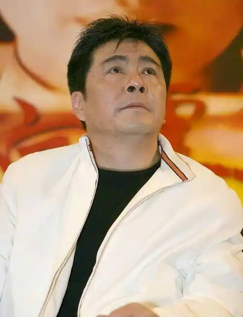 周里京:我一生清高,认真拍戏不搞绯闻,三十年不敢忘亡妻_生活_张巍