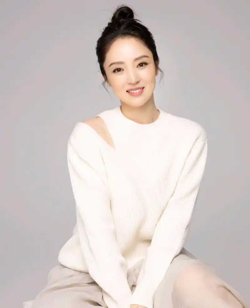 时尚大气的董璇