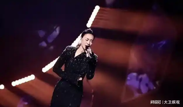 《歌手2024》爆笑开场:那英老师,你这是要火遍社交媒体吗?