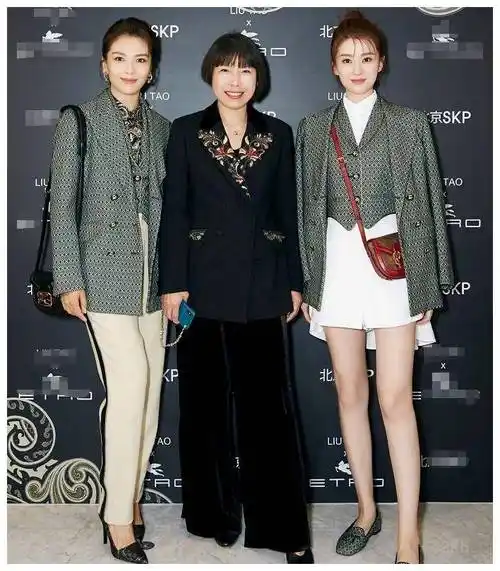 刘涛身高167,乔欣身高170,两人站一起后,真实身高一目了然