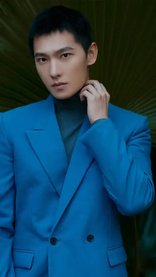 杨洋帅气写真手机壁纸_明星_手机壁纸下载_美桌网