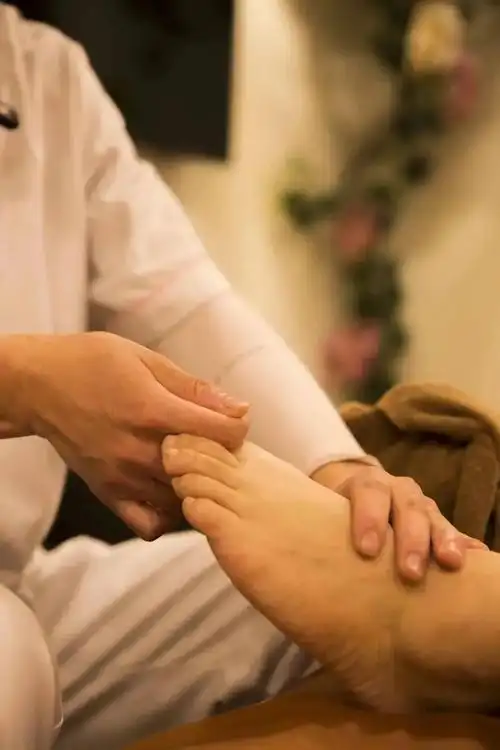 天天足底按摩危害 做足疗对肾虚有好处吗