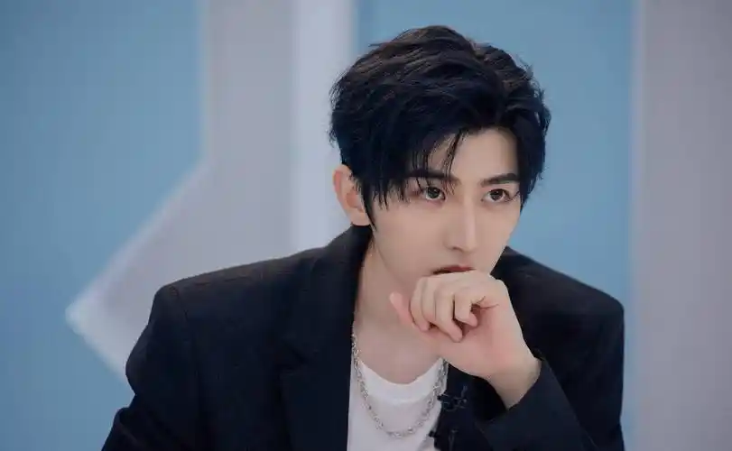 原创李晨再跑一季跑男蔡徐坤嘴上说不参加却因为行程表被打脸