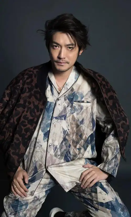 张博图片张博成熟魅力写真图片