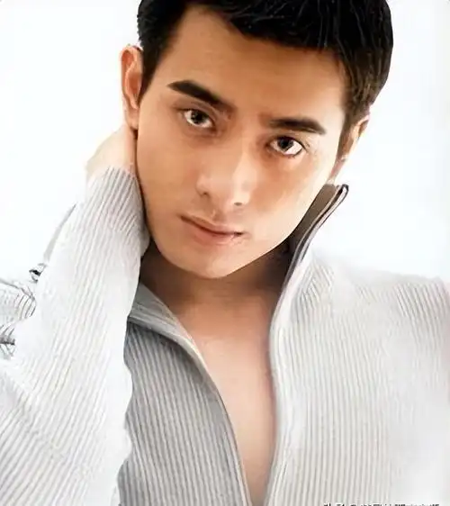 演员陈龙:我这辈子最正确的决定,就是闪婚娶了演员章龄之为妻