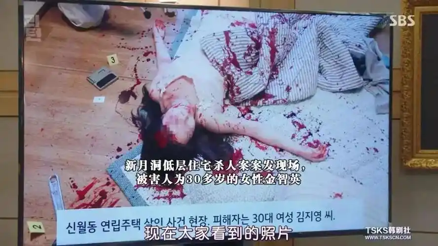 正当观众想看个过瘾的时候,镜头一转,变成血腥的凶案现场.