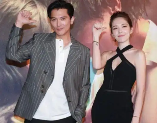 邱泽夫妇近照曝光,婚后两人首次同框,参加婚宴沿桌敬酒