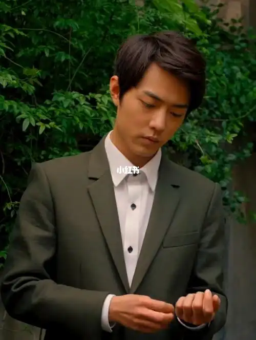 奶里奶气的方也许