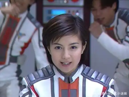 迪迦奥特曼胜利队的七位成员,居间惠和丽娜队员是不是童年的女神