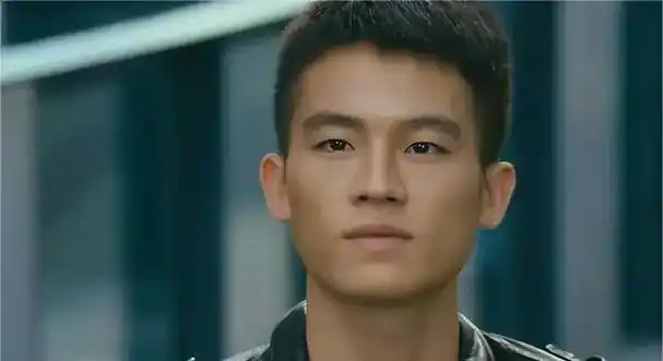 在苏有朋执导的首部电影作品中,偶像歌手欧豪的加盟无疑为影片增添了