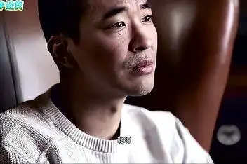 黄立行扮相邋遢 深夜收工与徐静蕾同归_百度视频搜索