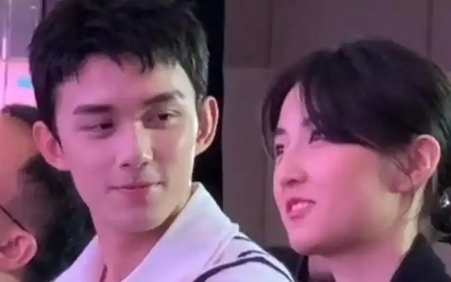 活动作品吴磊看张子枫的眼神也太甜了吧想嗑