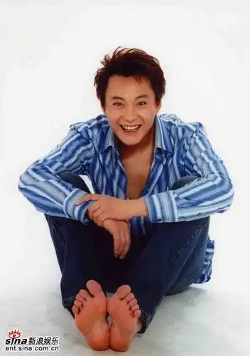 资料图片:演员王斑精彩写真(6)