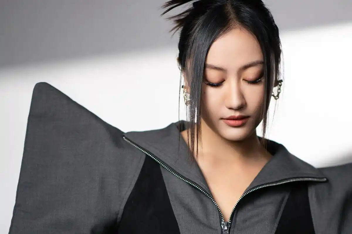 陈粒:我现在蛮平和的,顺着日子过下去|对话