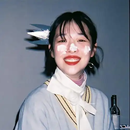 自修|615161有uu投稿94崔雪莉,所以修了一组雪莉头像9993