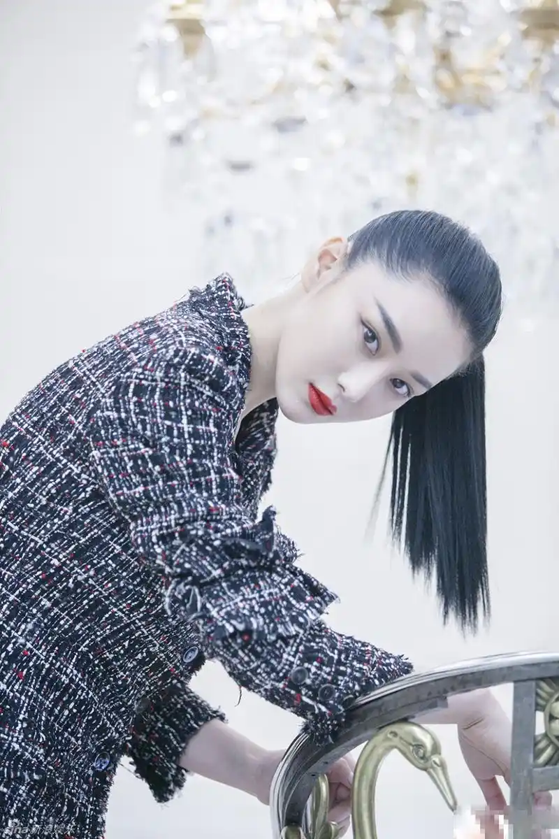 武林第一美女张馨予代言游戏