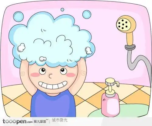 洗头小女孩卡通画简笔画