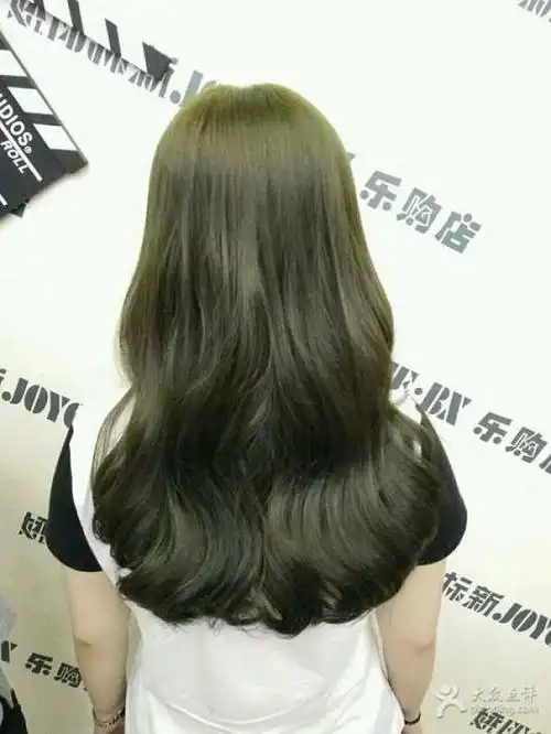 染发 闷青亚麻色