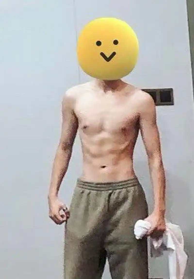 我去胡先煦的腹肌!真的有点东西啊   #2021潮流图鉴##2022心潮向