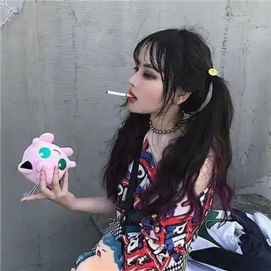 超拽高清女生抽烟头像社会女生头像吸烟