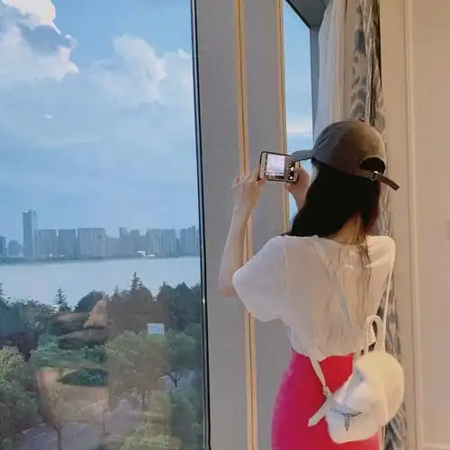 背影 侧脸 女头