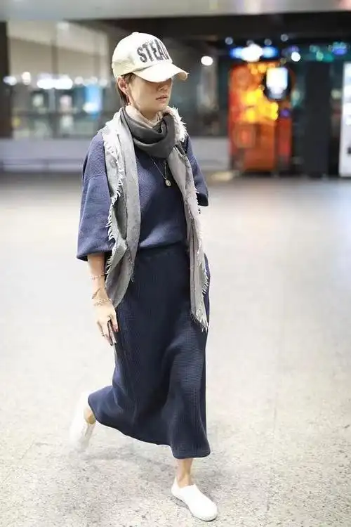 马伊琍真自信机场照片不p一下就敢放出来真实状态却让人意外