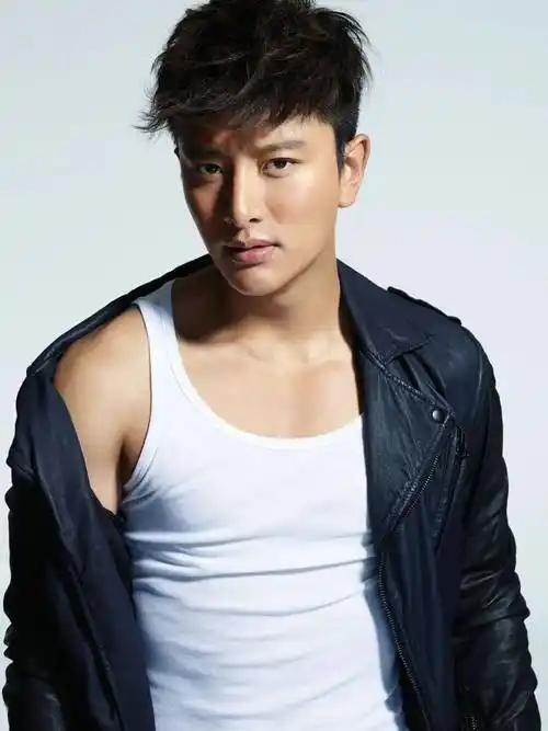 39岁贾乃亮私生活遭曝光!