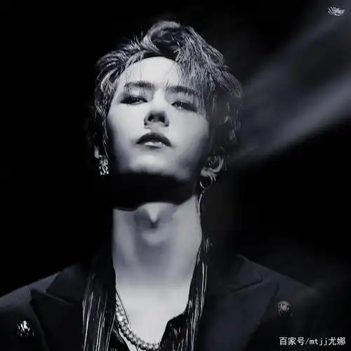 王一博喉结照!粉丝:吞口水了