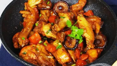 原创吃红烧鸡30多年家常菜简单一做香嫩鸡肉一锅不够吃太香了