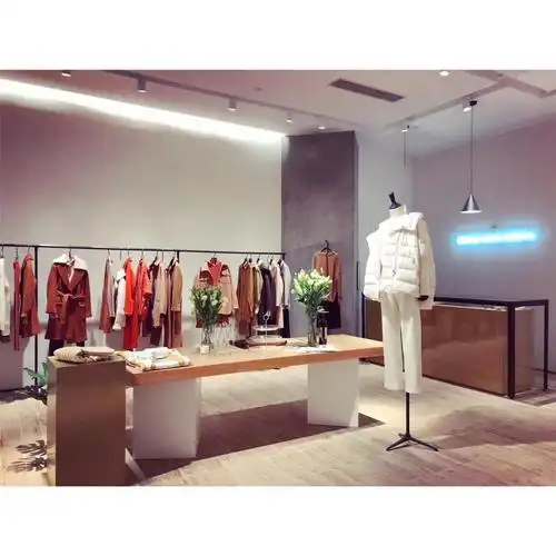 丽琪品牌店面形象设计_丽琪女装专卖店橱窗陈列展示【实图】 -中服网