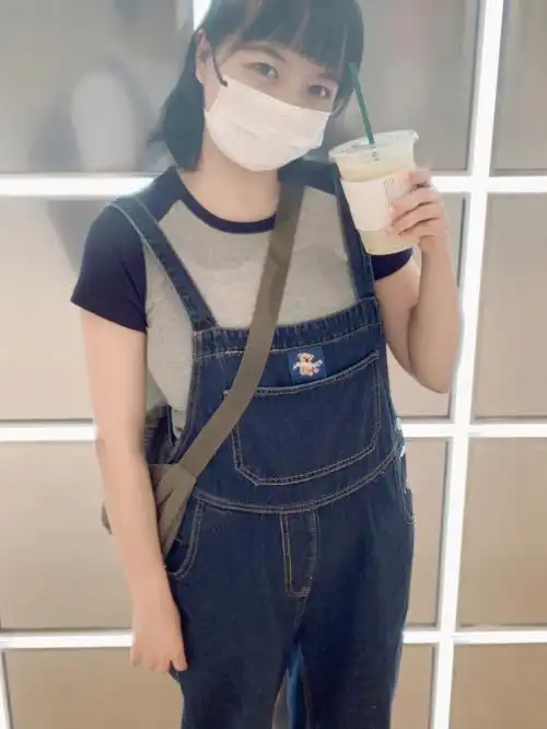 一起嚯奶茶  #拍照姿势