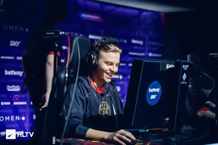 ez4enceence受邀参加dh达拉斯大师赛