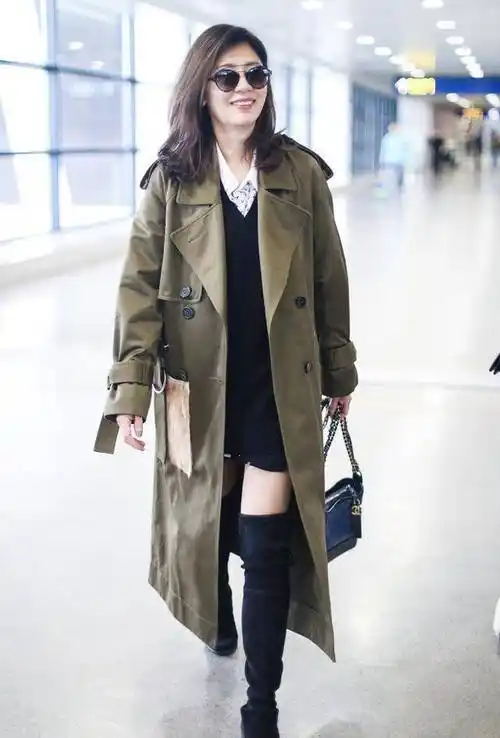 原创11月乱穿衣的季节想不到是长筒靴的秀场这样穿想说不美都不行