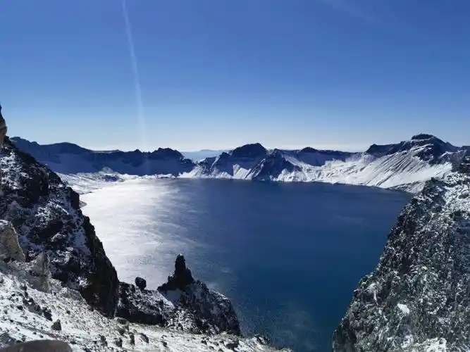 长白山天池  超级幸运,哈哈哈,天池主峰刚开放,而且人超级少,真是