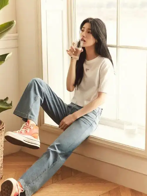 每日穿搭  #日常穿搭  #薯条小助手  #时尚  #时尚杂志  #裴秀智