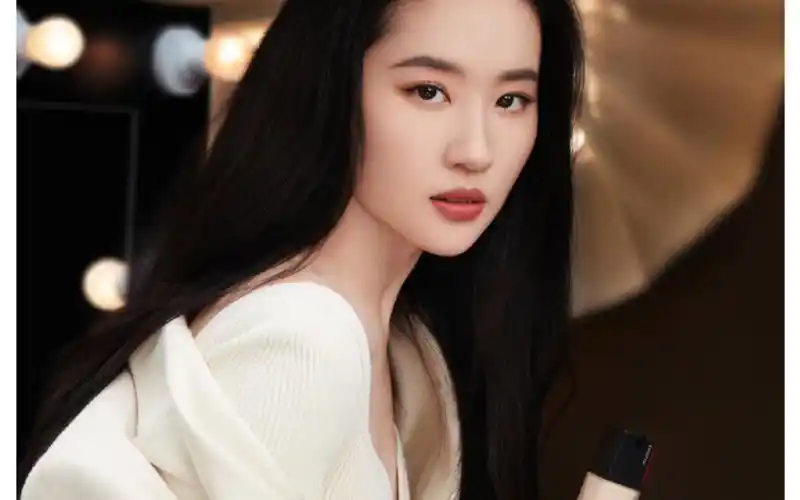 刘亦菲资生堂全球代言人啊恭喜我老婆照片拍的好美啊