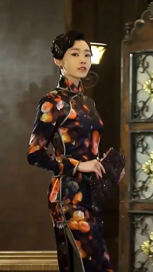 《孤舟》,一部夹杂偶像色彩的谍战剧,但陈都灵王玉雯旗袍装扮好美!