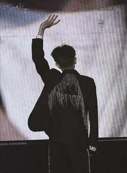 王源唯美背影系列挥手告别期待再见