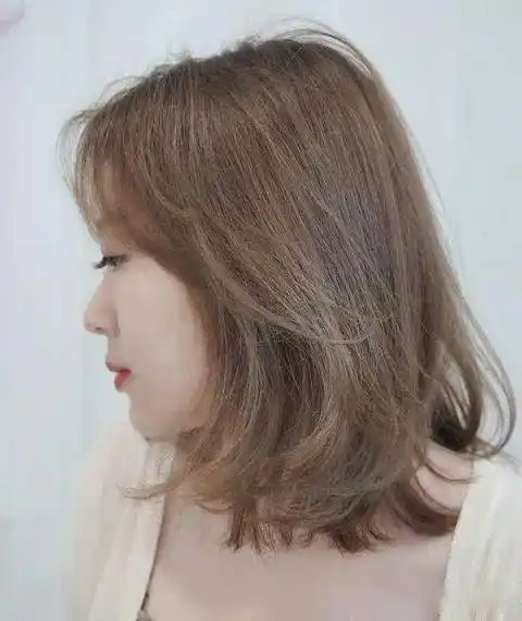 亚麻色染发概念和调配的方法