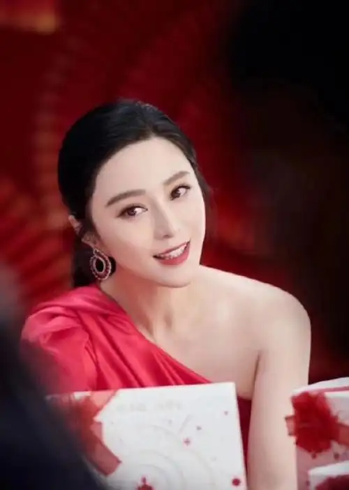 来袭!范冰冰个人资料和简历"餐风饮露"-第2张图片-幸福网