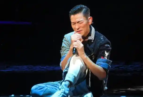 刘德华坦言与赖慧文交情,原来两人感情超铁,不是亲人胜似亲人