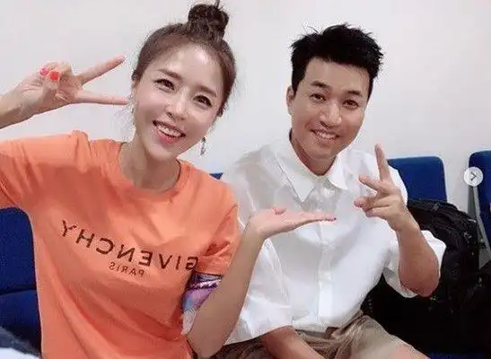 金钟民年轻竟是花美男家境贫寒高中四处打工高耀太曾引领韩流