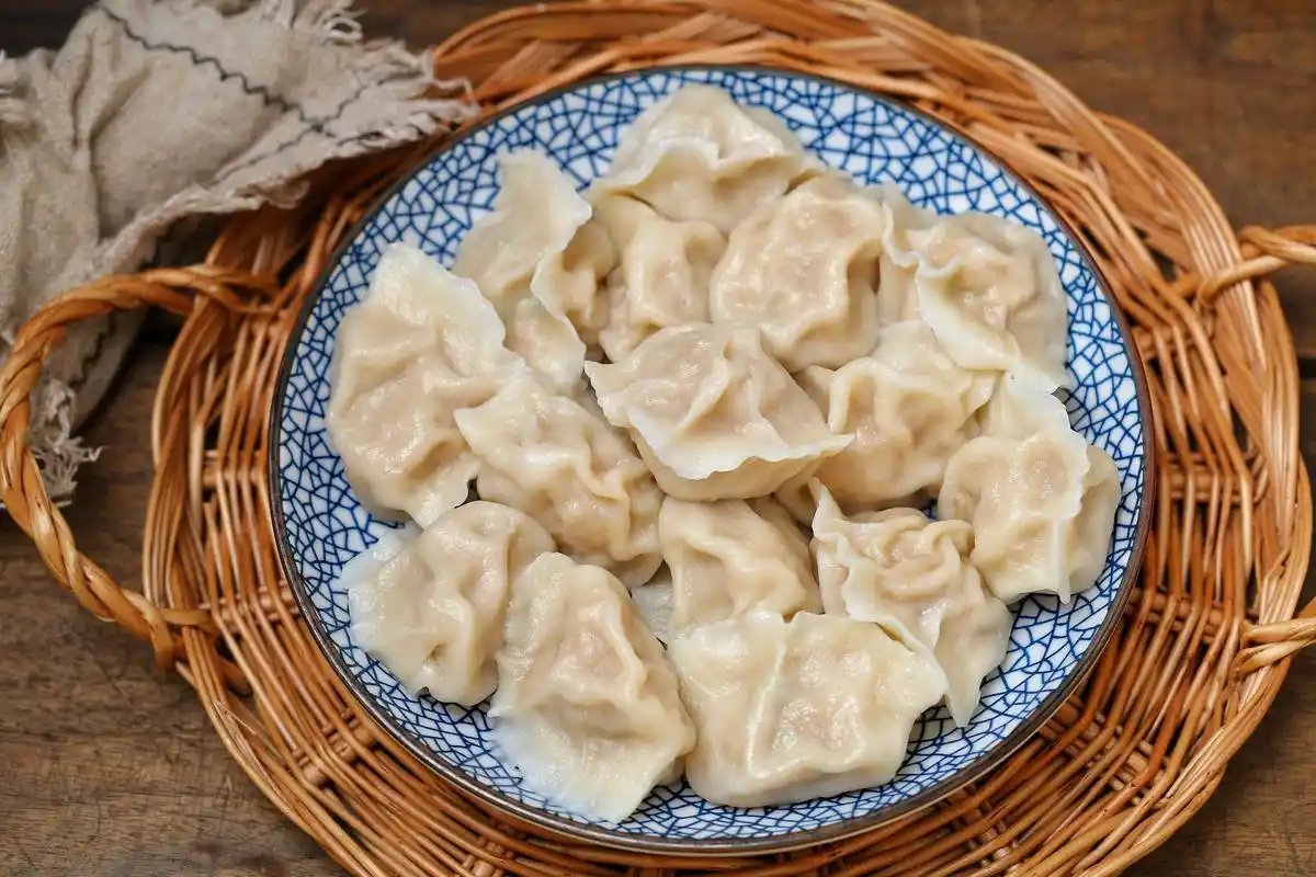 冬至大如年北方家家户户吃饺子皮薄馅大营养十足老少皆宜