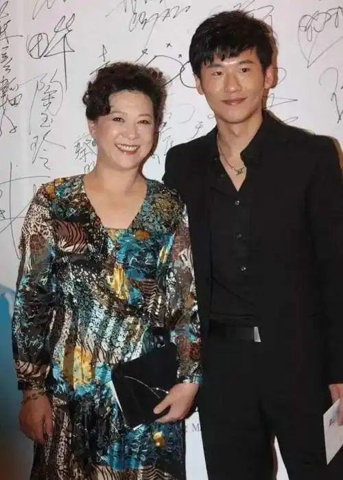 王馥荔老公个人资料简介(80年代当红女星王馥荔)(22)