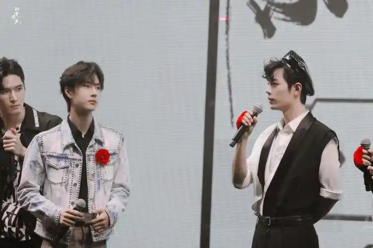 肖战 王一博 - 堆糖,美图壁纸兴趣社区