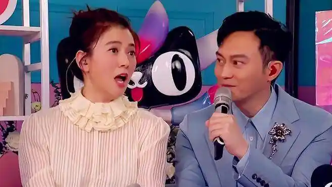 买包这个梗是过不去了?张智霖一句除了包都买,袁咏琳反应太逗!