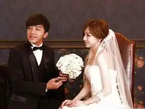 王心凌结婚了吗老公是谁交往过三个前男友目前并没有结婚的消息